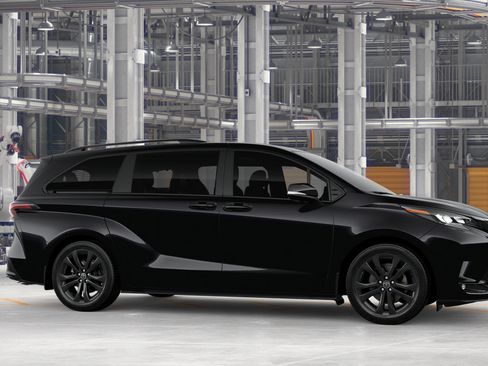 New 2026 Toyota Sienna XSE FWD image 15