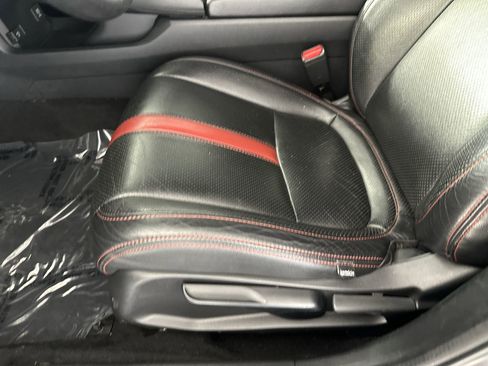 Used 2019 Honda Civic Sport image 16