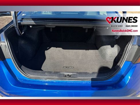 Used 2025 Nissan Altima 2.5 SR image 5