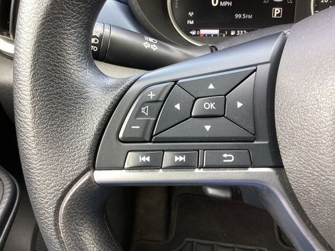 Used 2023 Nissan Versa SV image 18