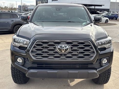 Used 2023 Toyota Tacoma TRD Off-Road w/ TRD Premium Off Road Package image 13