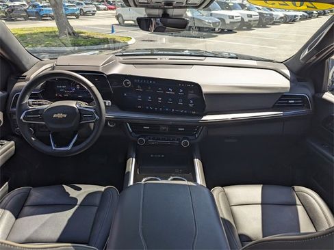 Used 2025 Chevrolet Tahoe Premier image 11