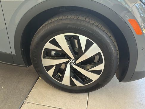 Used 2023 Volkswagen ID.4 Pro RWD image 10
