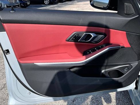 Used 2026 BMW 330i Sedan w/ M Sport Package RWD image 25