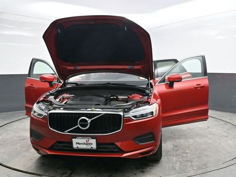 Used 2018 Volvo XC60 T5 Momentum w/ Convenience Package image 41