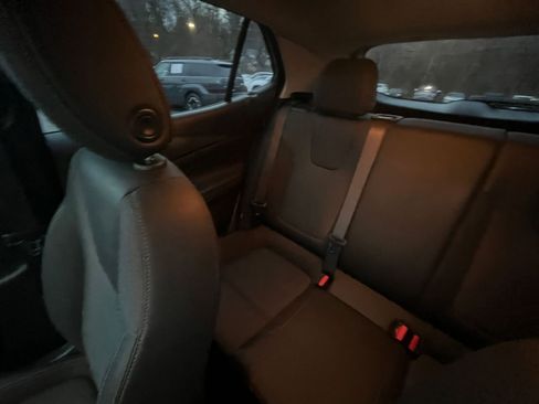 Used 2025 Buick Encore GX Preferred image 33
