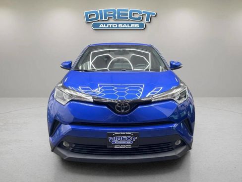 Used 2019 Toyota C-HR XLE image 2