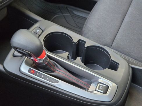 Used 2025 Chevrolet Trax RS w/ Driver Confidence Package image 18