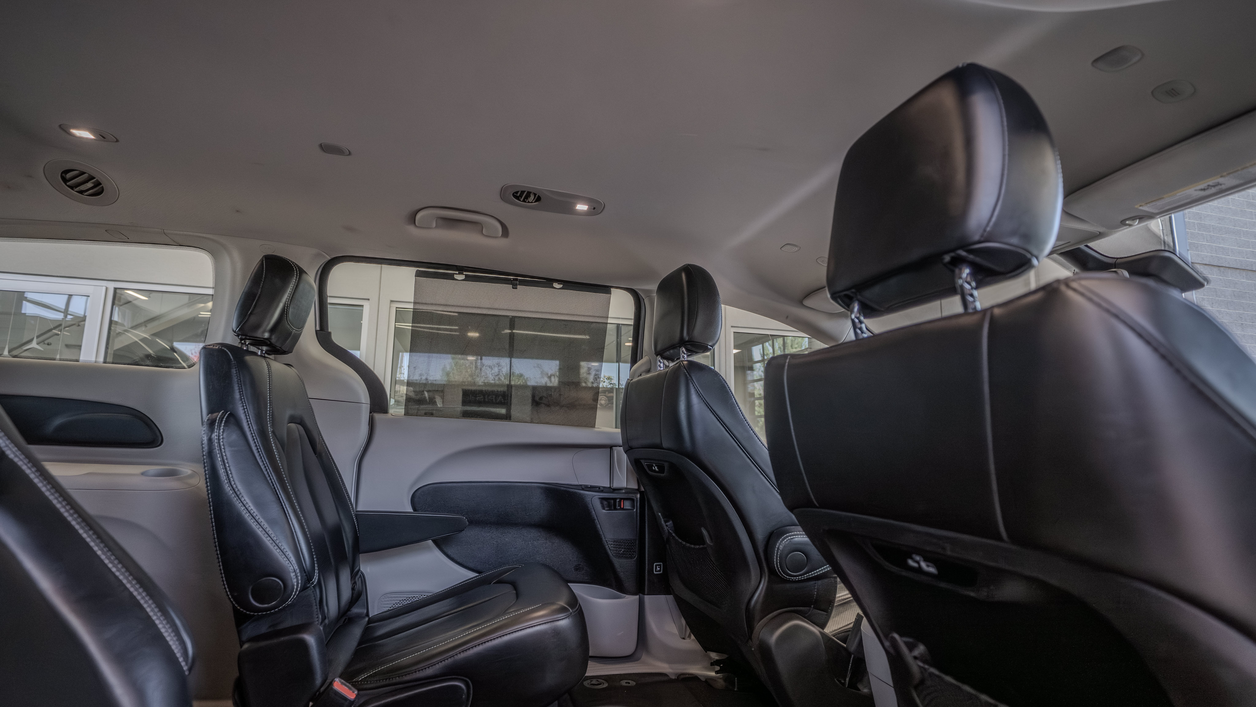 Used 2023 Chrysler Pacifica Touring-L FWD image 27
