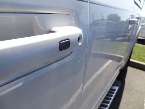 Used 2017 Ford F150 Lariat w/ Trailer Tow Package image 20