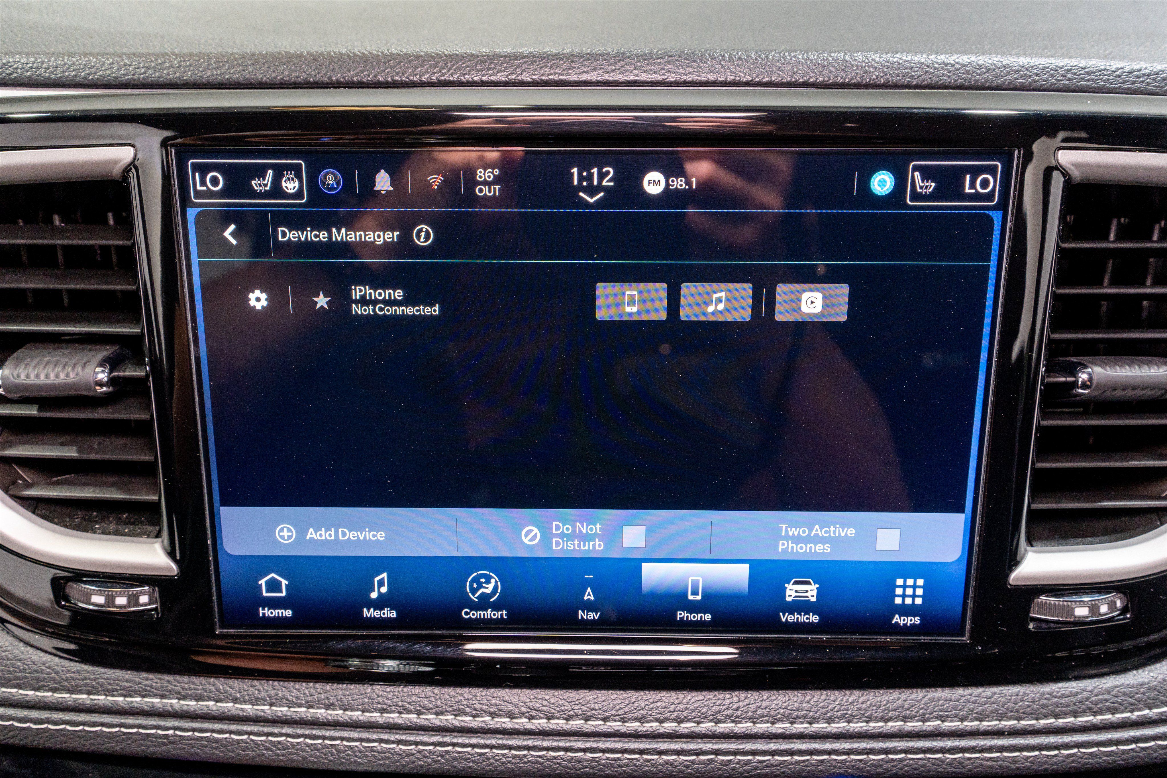 Used 2024 Chrysler Pacifica Limited FWD image 21
