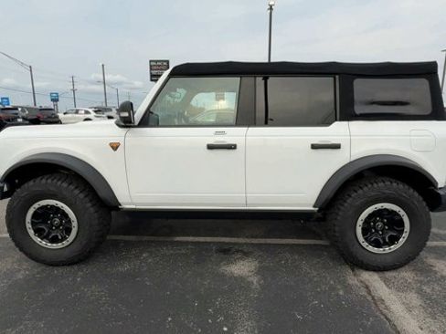 Used 2022 Ford Bronco Badlands AWD/4WD image 5