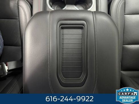 Used 2022 Chevrolet Tahoe Z71 w/ Z71 Off-Road Package AWD/4WD image 14