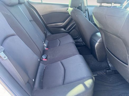 Used 2016 MAZDA MAZDA3 i Sport image 13