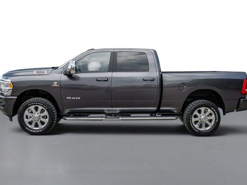Used 2023 RAM 2500 Laramie AWD/4WD image 9