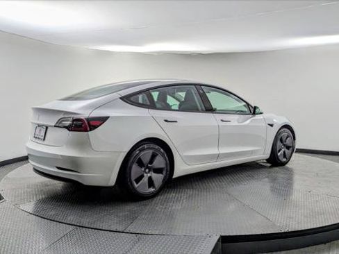 Used 2023 Tesla Model 3 Standard Range image 7