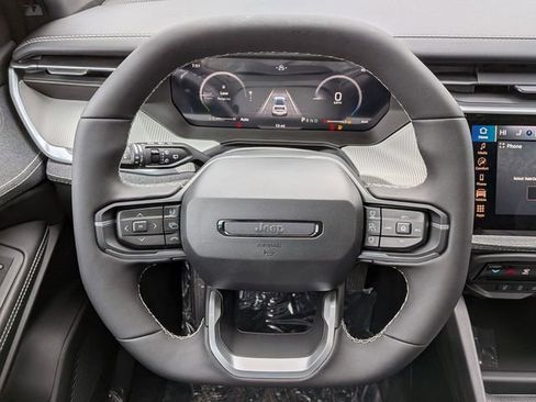 New 2026 Jeep Cherokee Laredo AWD/4WD image 18