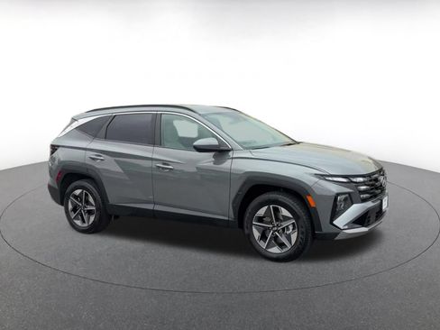 Used 2026 Hyundai Tucson SEL Plus AWD/4WD image 2