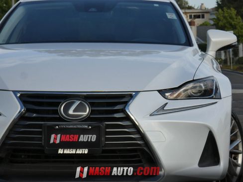 Used 2017 Lexus IS 200t RWD image 16