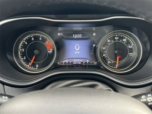 Used 2022 Jeep Cherokee Trailhawk image 20