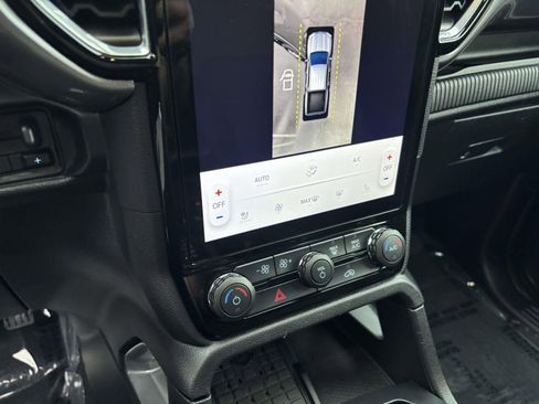 Used 2024 Ford Ranger Lariat w/ Advanced Towing Package image 23