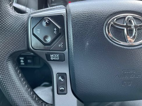 Certified 2019 Toyota Tacoma TRD Off-Road w/ TRD Premium Off Road Package AWD/4WD image 24