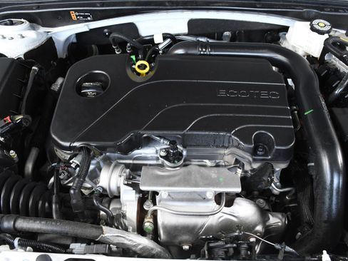 Used 2024 Chevrolet Malibu LS w/ Driver Confidence Package image 35