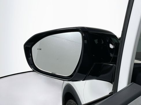 Used 2017 Chevrolet Bolt LT image 16