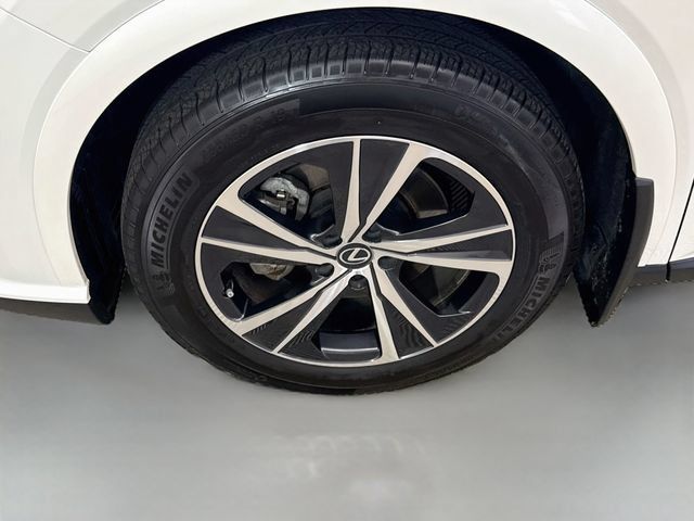Used 2024 Lexus RX 350h AWD/4WD image 32