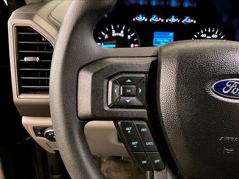 Used 2022 Ford F250 XL w/ Power Equipment Group AWD/4WD image 17