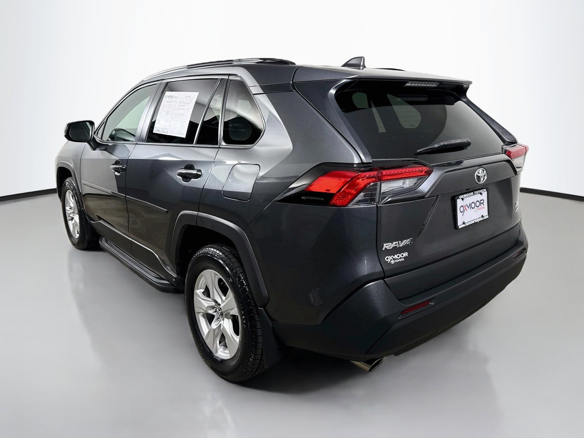 Certified 2020 Toyota RAV4 XLE w/ Convenience Package AWD/4WD image 5