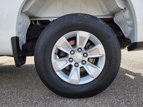 Used 2022 Chevrolet Silverado 1500 W/T RWD image 12