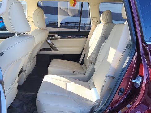 Used 2020 Lexus GX 460 Luxury image 27