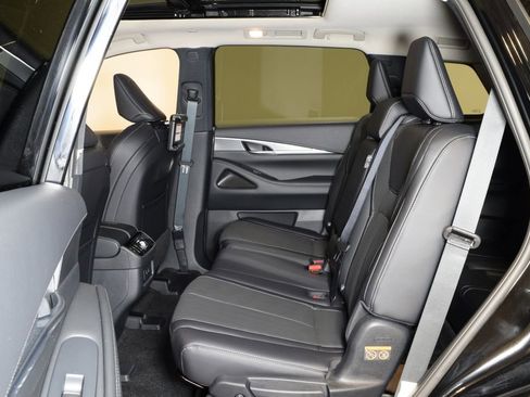 Used 2026 INFINITI QX60 Pure w/ Family Package AWD/4WD image 28
