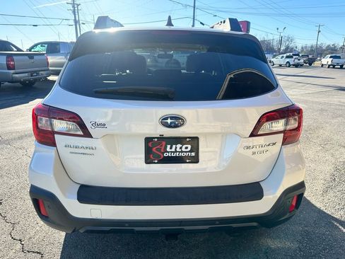 Used 2018 Subaru Outback 3.6R Limited image 4