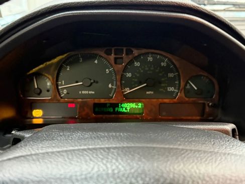 Used 2001 Land Rover Range Rover HSE AWD/4WD image 26