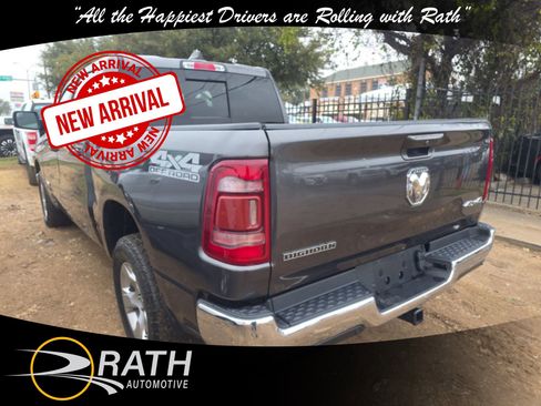 Used 2021 RAM 1500 Big Horn image 3
