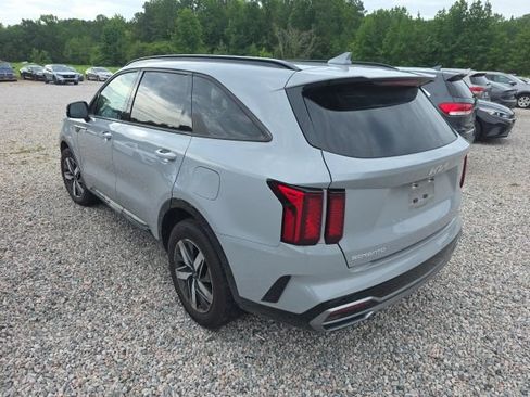Certified 2023 Kia Sorento EX w/ Panoramic Sunroof Package FWD image 4
