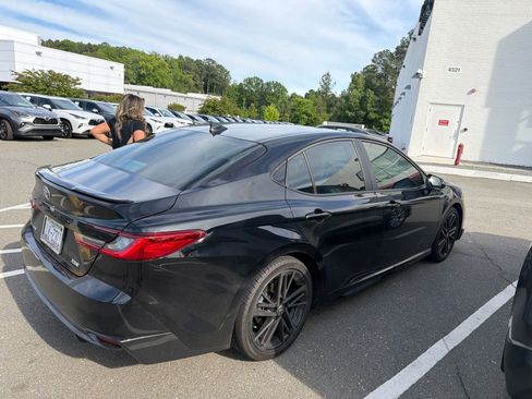 Used 2026 Toyota Camry XSE FWD image 3