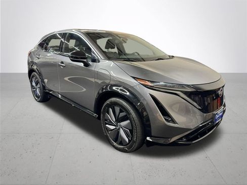 Used 2023 Nissan Ariya FWD image 10
