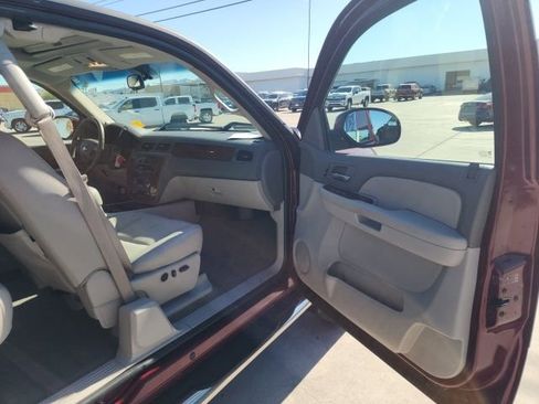 Used 2008 Chevrolet Silverado 2500 LTZ w/ Suspension Package, Off-Road AWD/4WD image 43