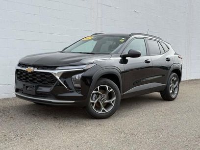 Used 2025 Chevrolet Trax LT