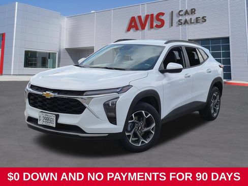 Used 2025 Chevrolet Trax LT w/ LT Convenience Package FWD image 1