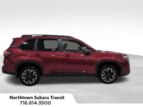 Certified 2025 Subaru Forester Premium image 2