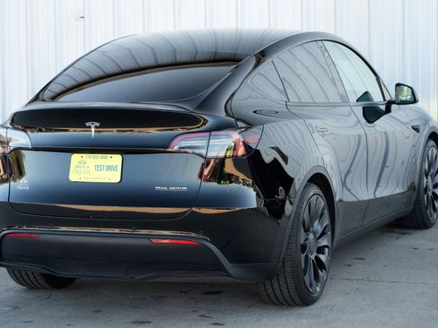 Used 2022 Tesla Model Y Performance image 52