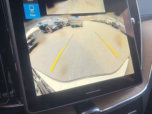 New 2026 Volvo XC60 B5 Ultra w/ Protection Package Premier image 7