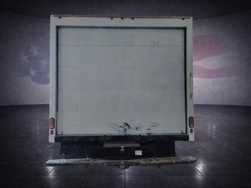 Used 2019 Ford E-350 and Econoline 350 Super Duty w/ Power Windows & Locks Group RWD image 4