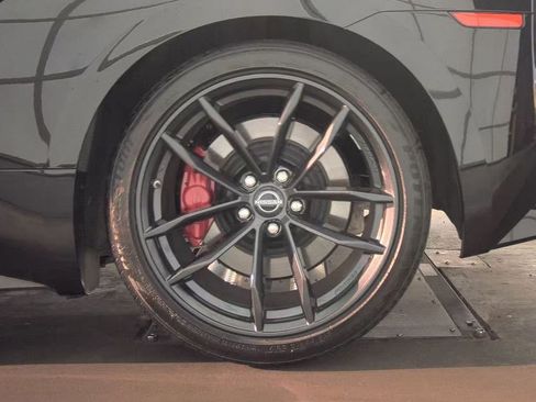 Used 2025 Nissan Z Performance w/ Floor Mat Package RWD image 5