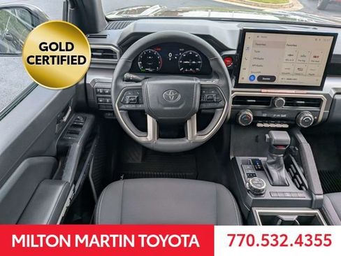 Certified 2025 Toyota Tacoma TRD Off-Road AWD/4WD image 16