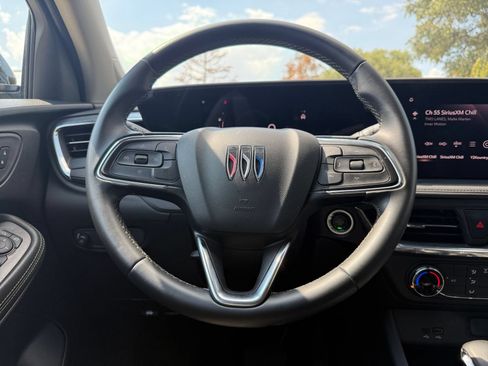 Used 2025 Buick Encore GX Preferred FWD image 24
